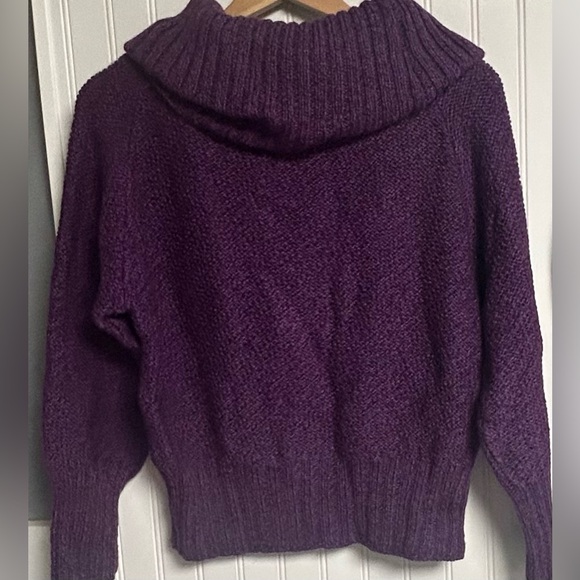 Carraig Donn Irish Merino Wool Sweater Cable Knit Cowl Neck Purple Sz Medium - Picture 3 of 5